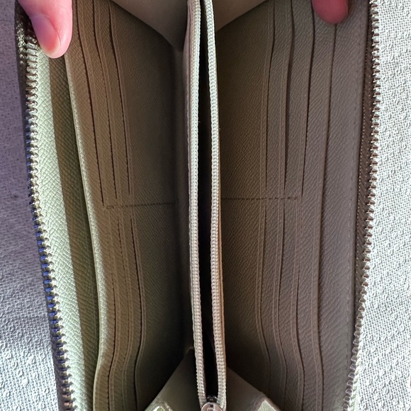 Coach Wallet - Picture 4 of 6